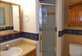 Building Photo - 5 BD 3 BA 2900 sq ft HOME IN DRAPER.