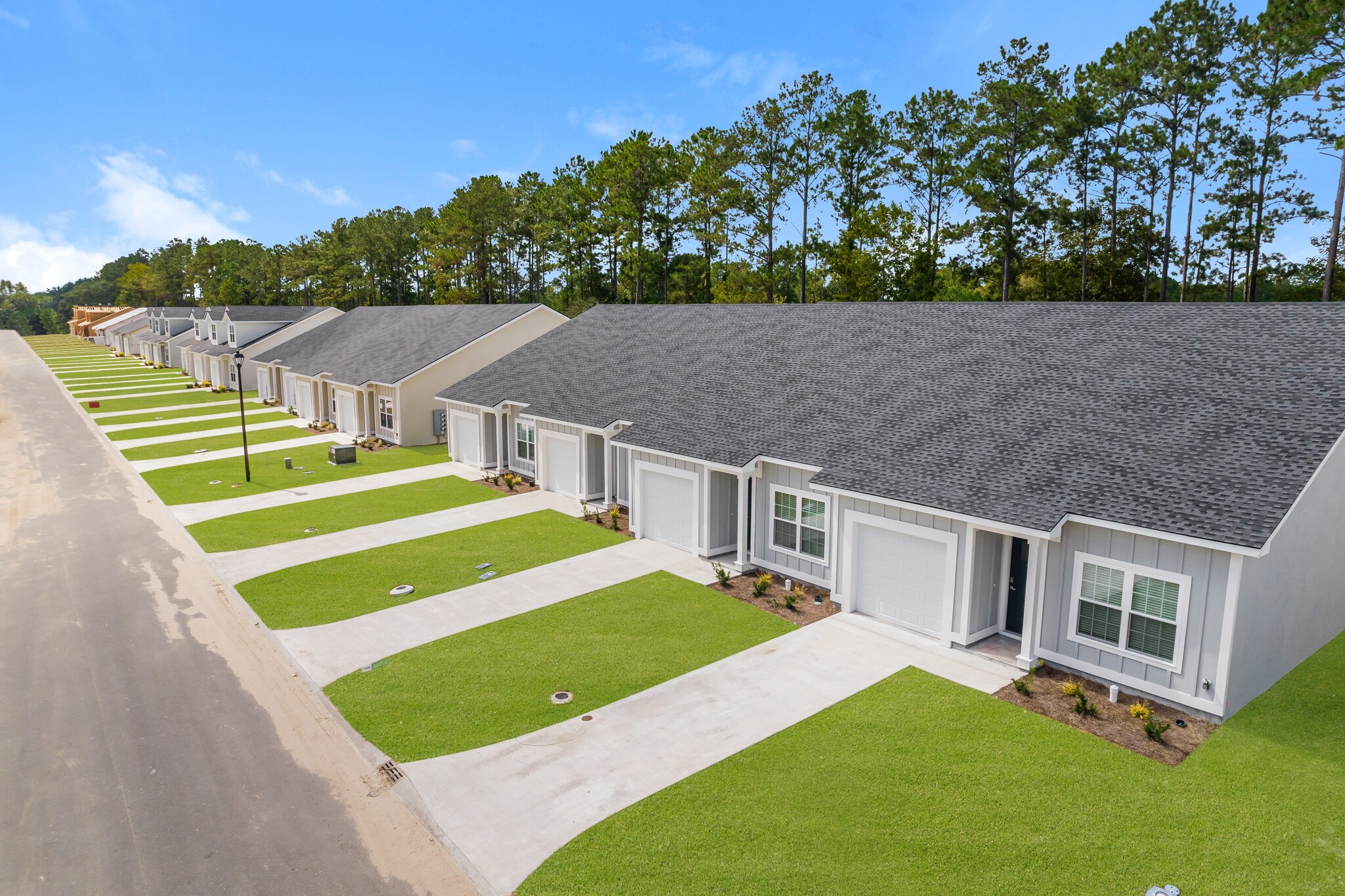 Building Photo - 1002 Walker Point Way