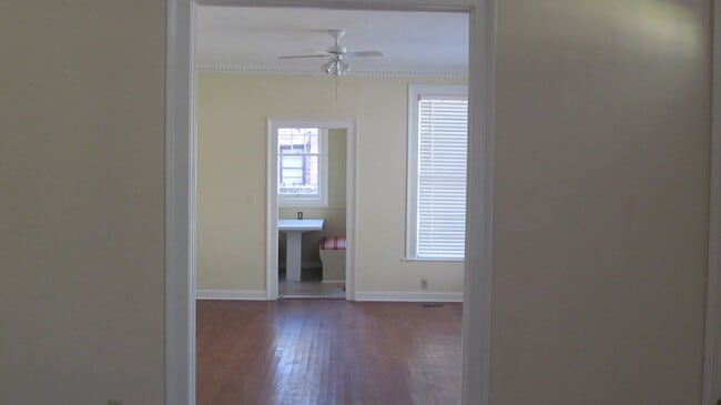 Building Photo - Great home near VSU!