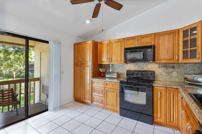 Building Photo - 12950 Dartford Trail