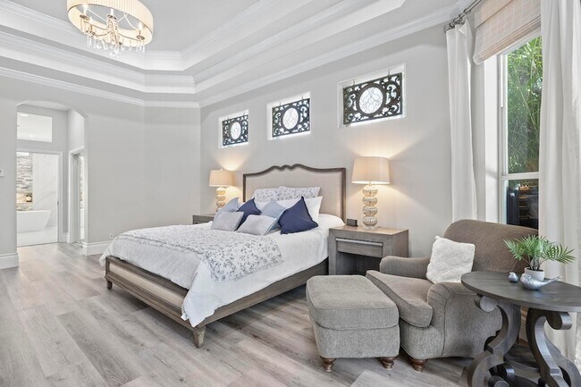 Building Photo - 856 Forest Glen Ln