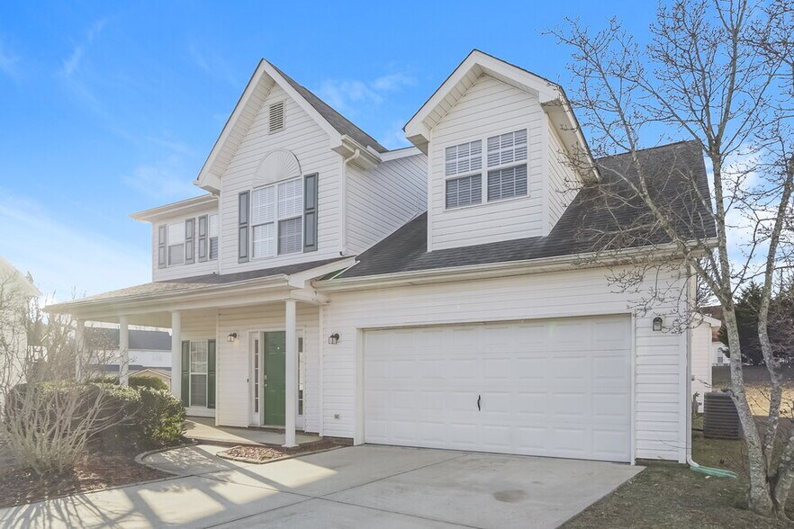 Building Photo - 2700 Hampton View Ct