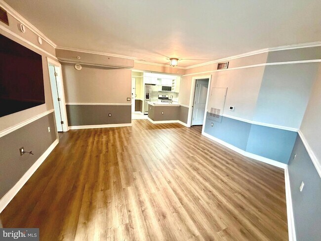 Building Photo - 555 Massachusetts Ave NW