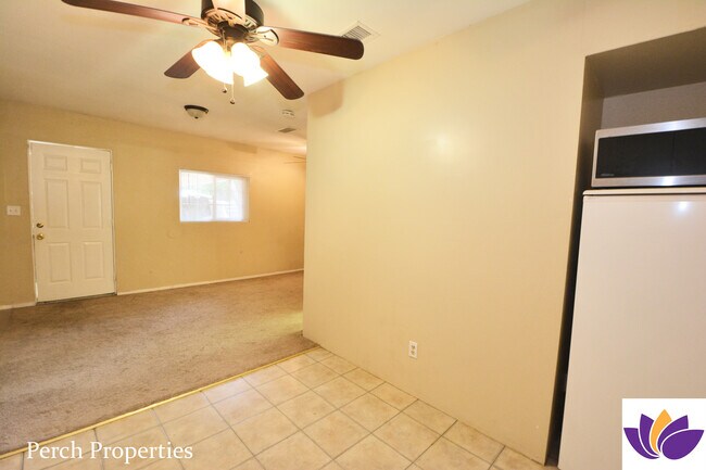 Building Photo - 22149 Wyandotte St