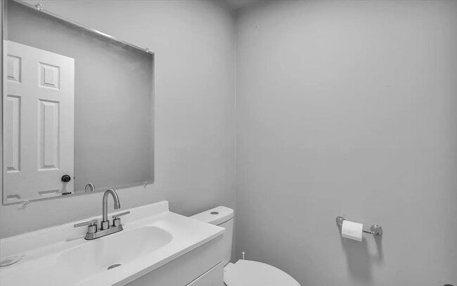 Building Photo - 92 Ginger Dr