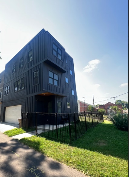 Building Photo - 1258 1st Ave S