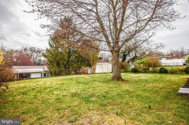 Building Photo - 4426 Hallet St