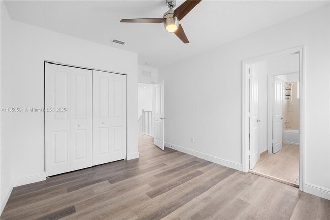 Building Photo - 4048 Veleiros Ave