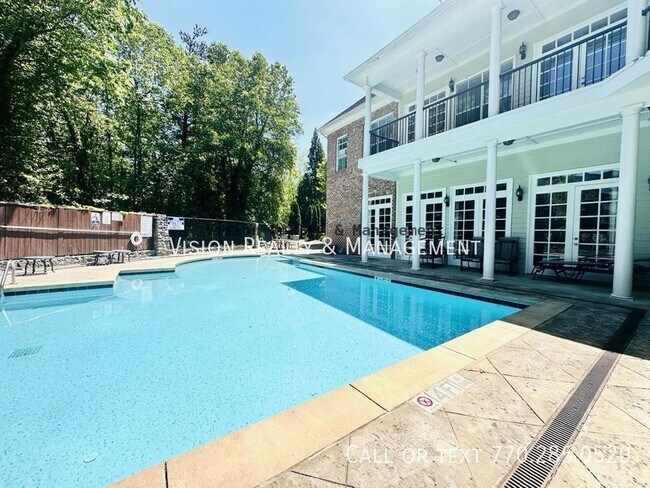 Building Photo - 1092 Glenridge Pl NE
