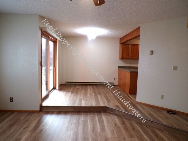 Building Photo - 2 Bed 2 Bath Condo For Rent