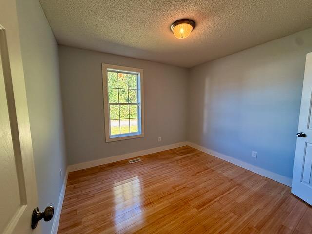 Building Photo - 1000 Meadowgreen Dr