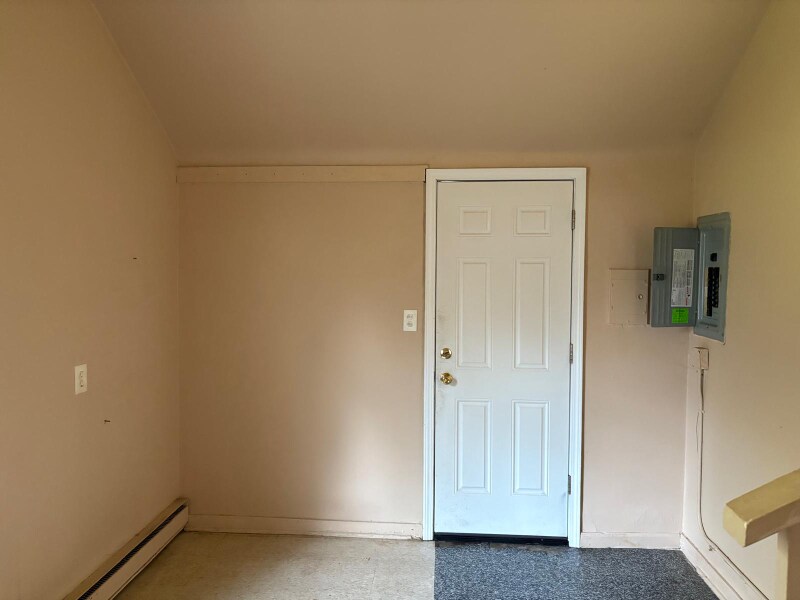 Building Photo - 7535 Toepfer Rd
