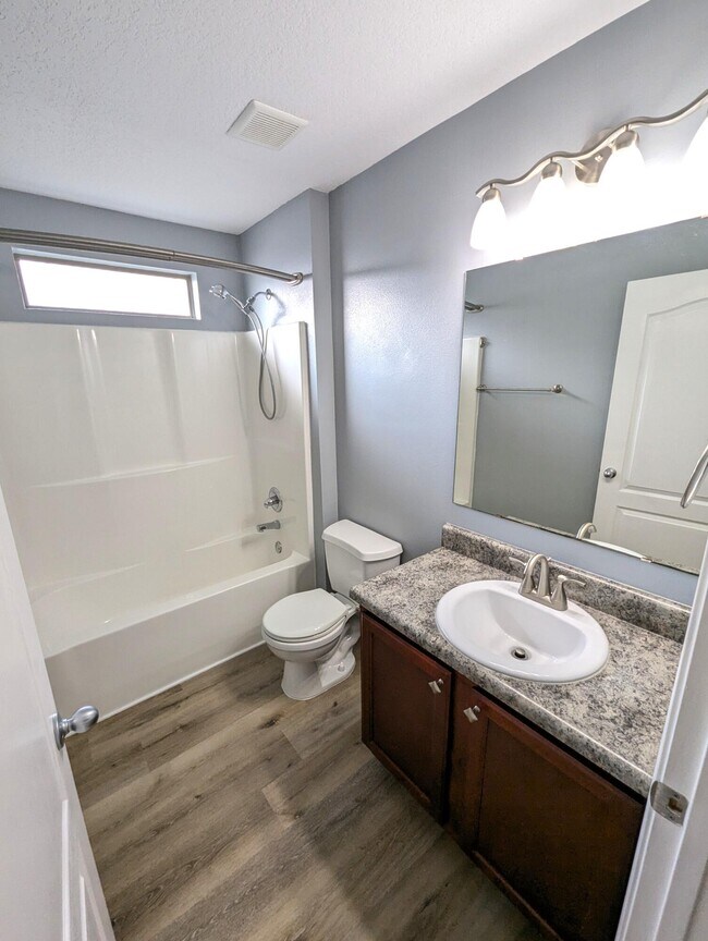 Building Photo - 1950 Catline Cir