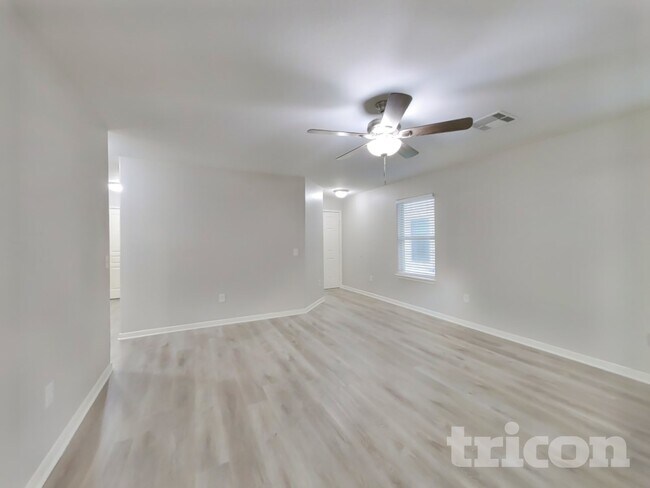 Building Photo - 9910 Waldens Pond Court