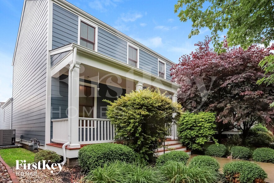 Building Photo - 3638 Arpent St