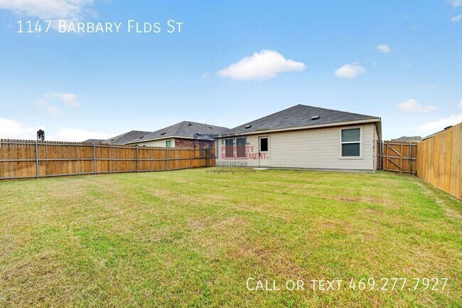 Building Photo - 1147 Barbary Flds St