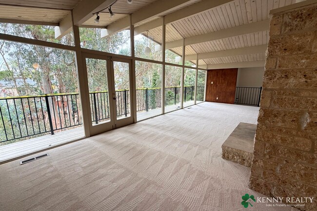 Building Photo - Spacious 4 Bedroom Home in San Mateo Hills with Dual Primary Suites