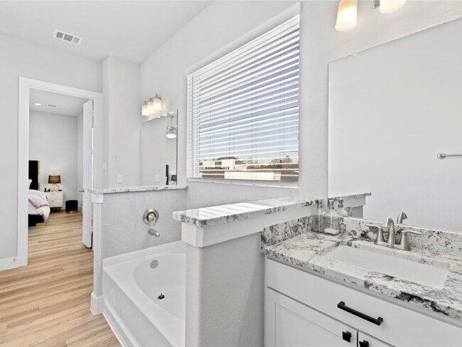 Building Photo - 9009 Lonestar River Ln