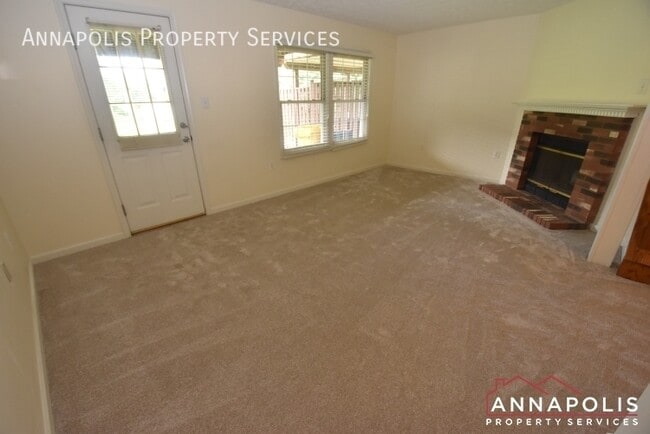 Building Photo - 2447 Warm Spring Way