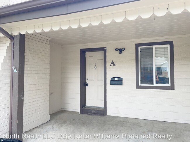 Building Photo - 2 br, 1 bath House - 3160 Kendall Street, ...