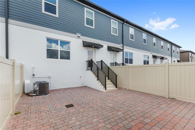 Building Photo - 12112 Plumpton Dr