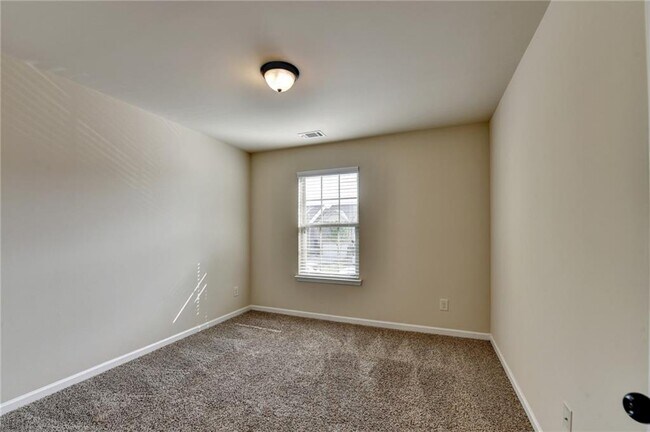 Building Photo - 2520 Morgan Chase Dr