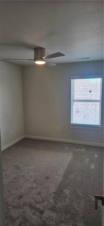 Building Photo - 5910 SW Coywolf St