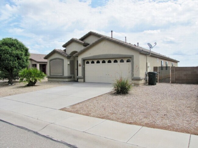 Building Photo - 4BR/2BA/2CG, 1889 sq.ft. home in Copper Sk...