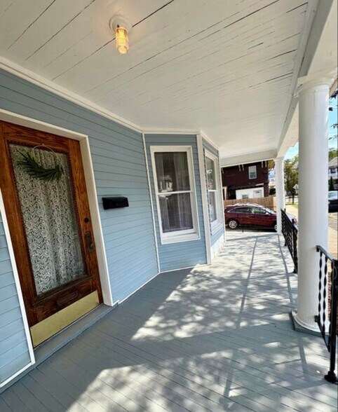 Building Photo - 1 Magnolia Terrace