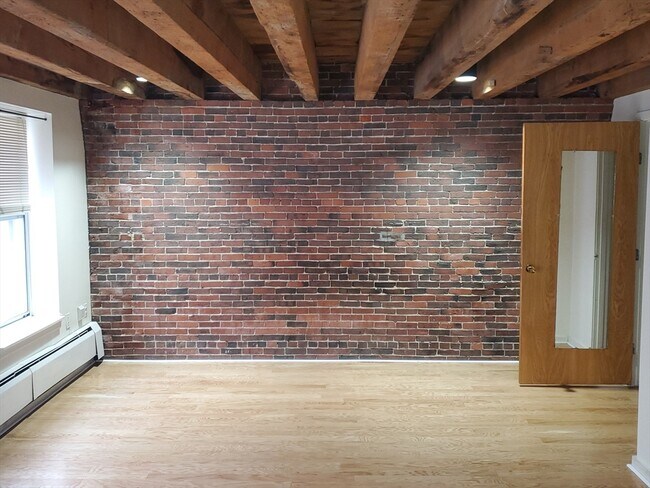 Building Photo - 57 Fulton St