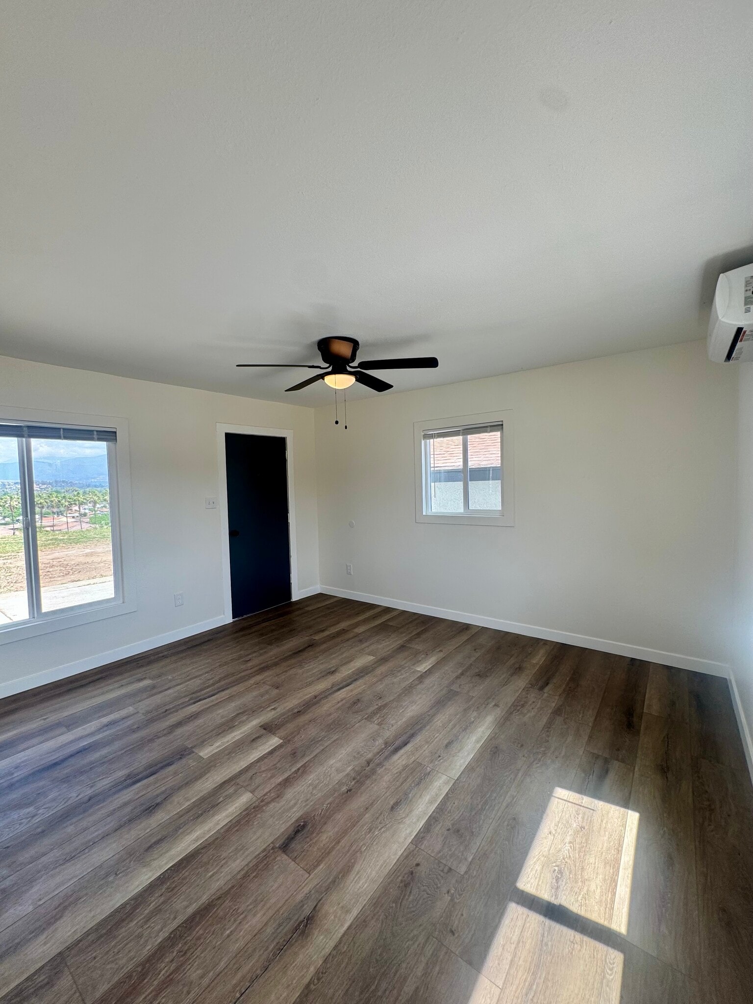 Building Photo - 1404 Prospect Dr