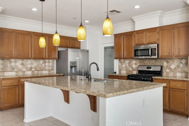 Building Photo - 8128 Wishing Well Ln