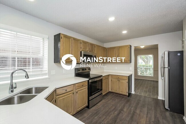 Building Photo - 4 Bedroom Pet-Friendly Home in FORT WORTH,...
