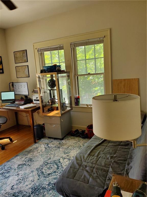 Building Photo - 705 Graham Pl