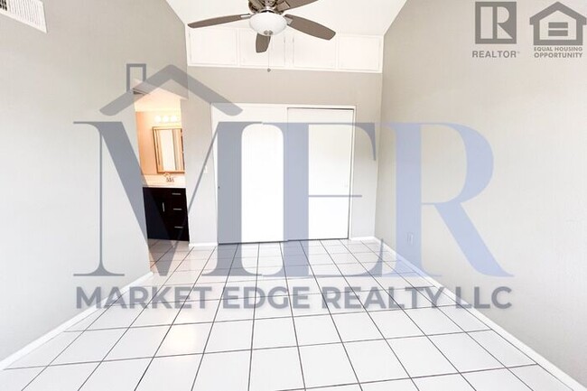 Building Photo - 1Bed/1Bath House at 31st Ave/Beardsley! $1...