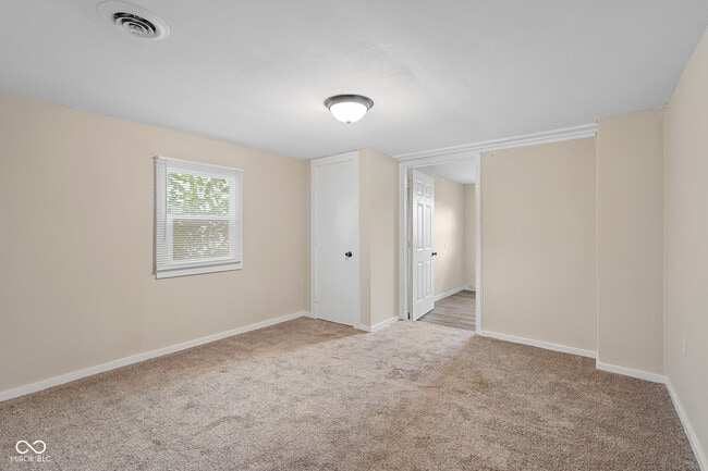 Building Photo - 2151 Park Ave