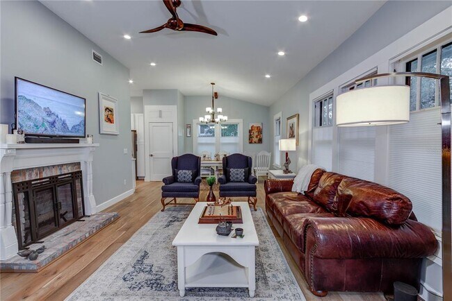 Building Photo - 1201 S Palmetto Ave