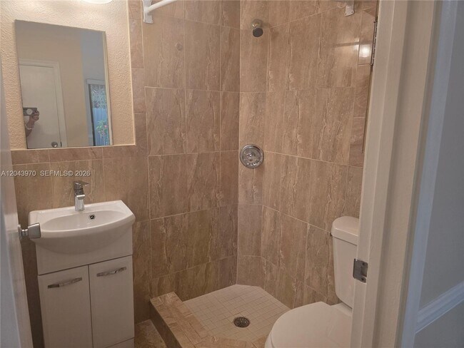 Building Photo - 4586 SW 139th Ct