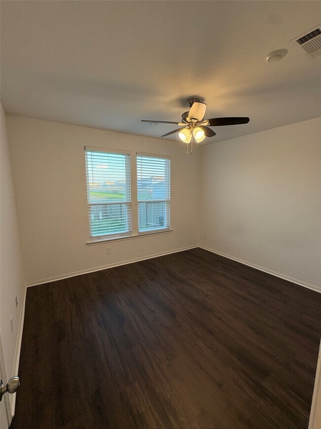 Building Photo - 10647 Cashew Run Ln