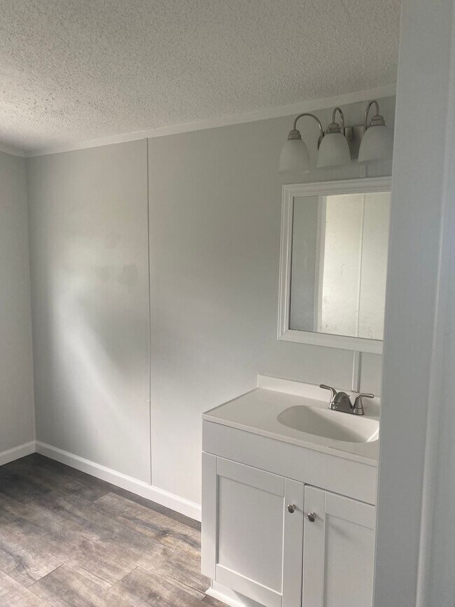 Building Photo - Great rental in Bath