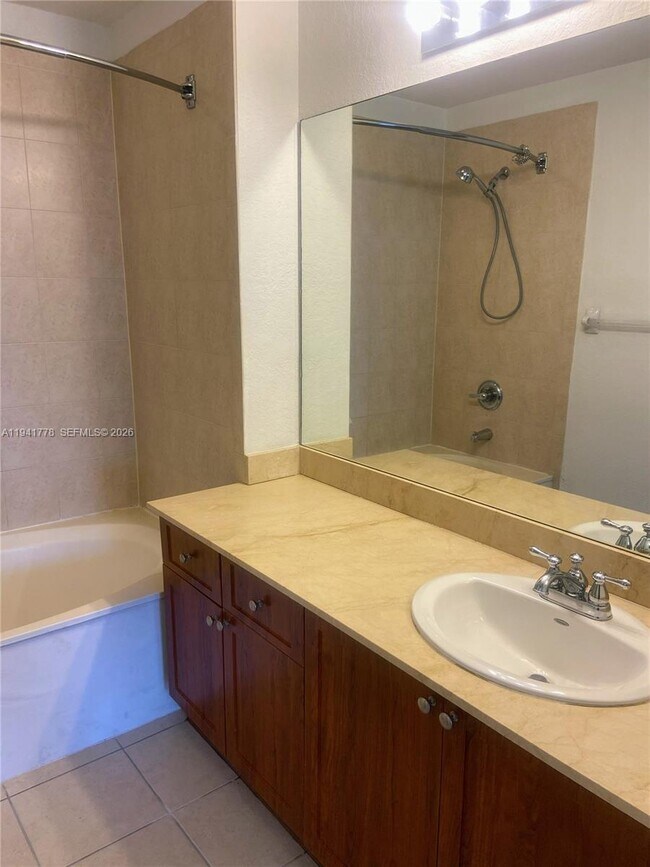 Building Photo - 8933 NW 107 Ct