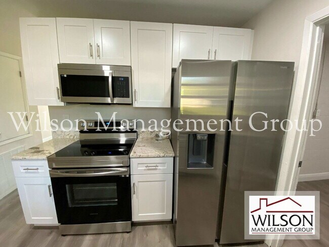 Building Photo - 1904 SW Rd