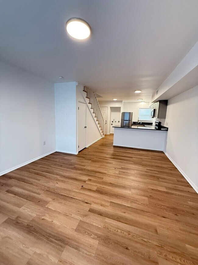 Building Photo - MAI319#-LS BK