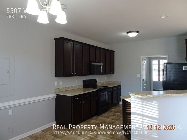 Building Photo - 5507 Vaughan Ln