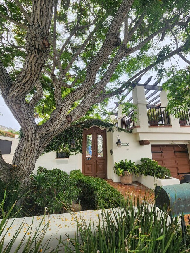 Building Photo - Your Own World in La Jolla! - One-Of-A-Kin...