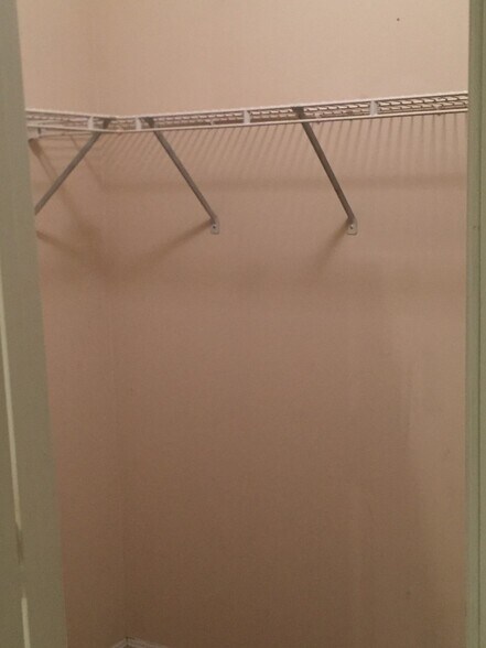 master closet - 1606 Rising Ridge Rd