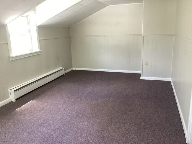 Building Photo - 15371 Church St