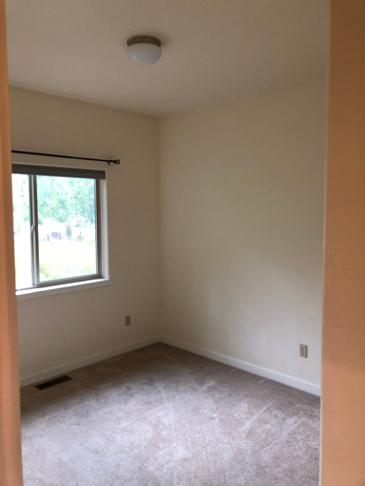 Bedroom - 714 State Park Rd