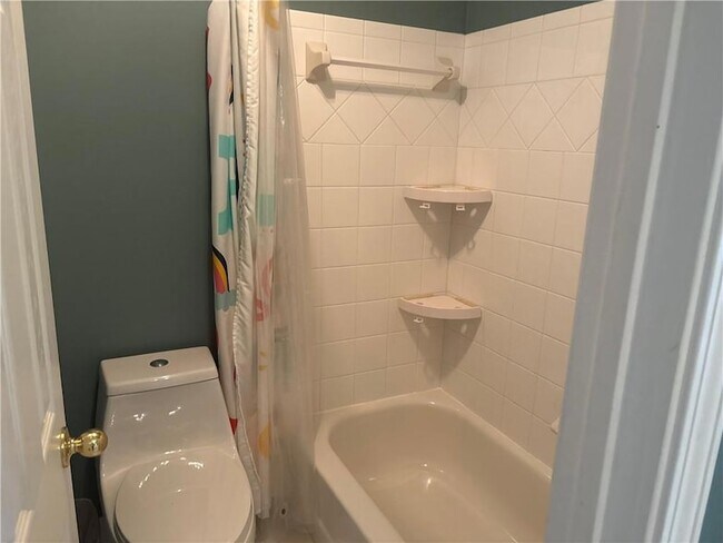 Building Photo - 2275 Snug Harbor NE