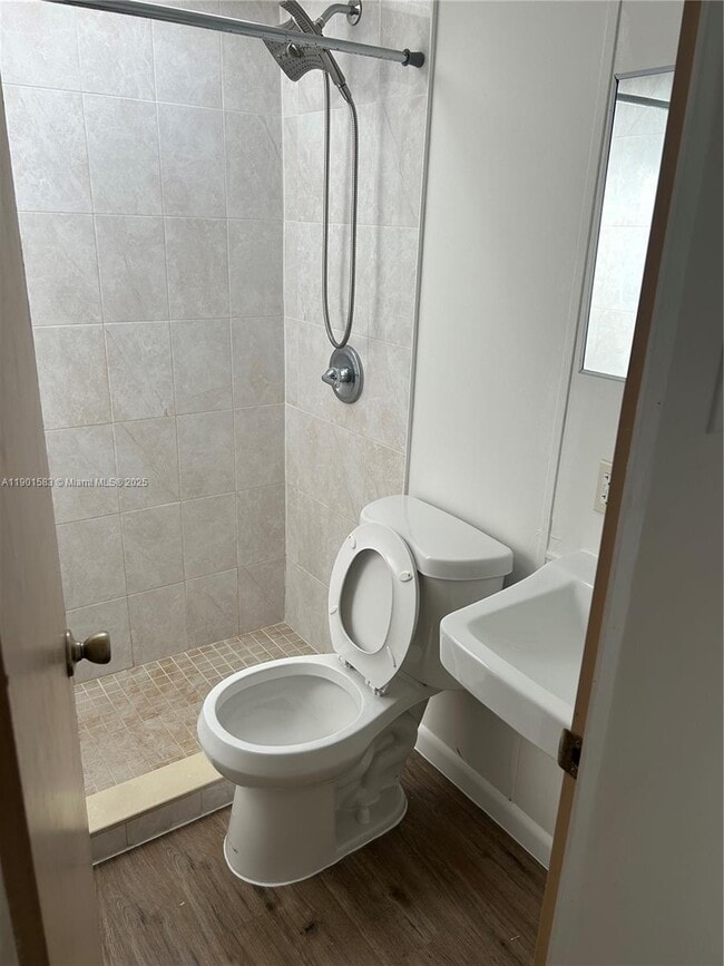 Building Photo - 1600 NW 42nd St